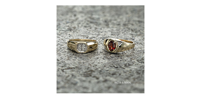 10K Yellow Gold Garnet and Diamond Gents Ring, size 10