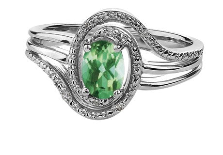 925 Sterling Silver Emerald & Diamond Ring - 4.5