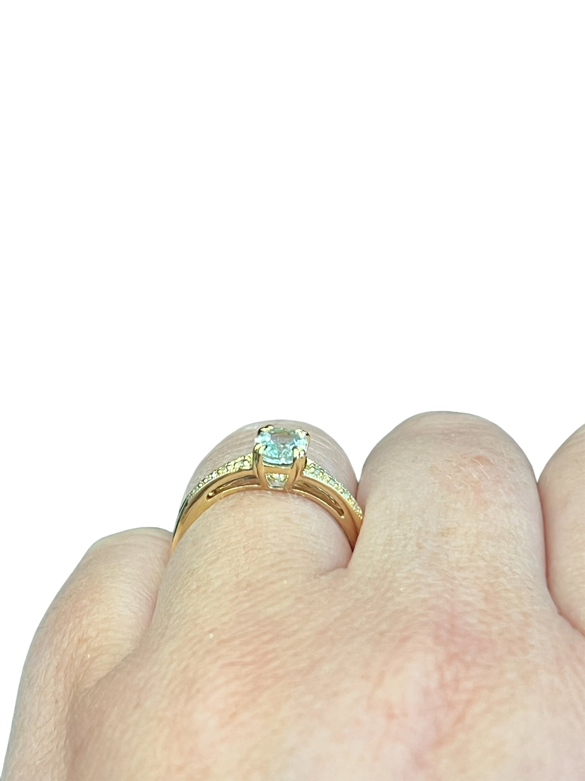 10K Yellow Gold 0.65cttw Aquamarine and 0.04cttw Diamond Ring, size 7
