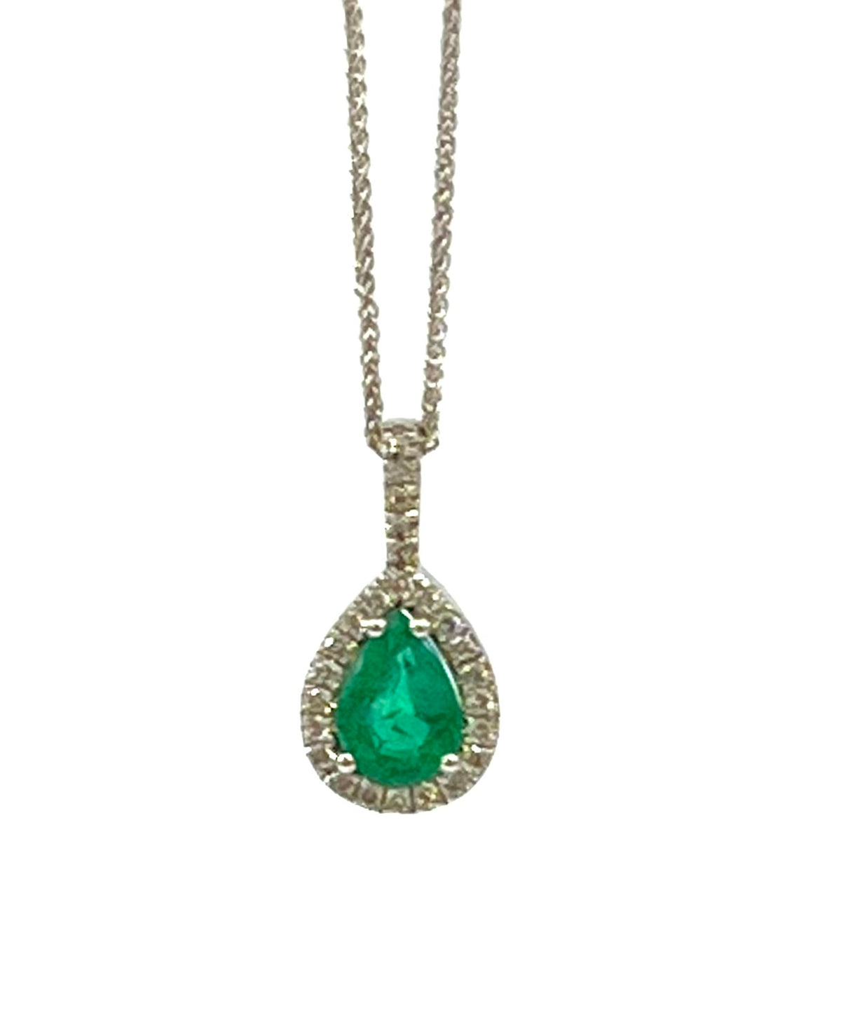 10/14K White Gold 0.70cttw Pear Cut Emerald and 0.11cttw Diamond Pendant, 18&quot;
