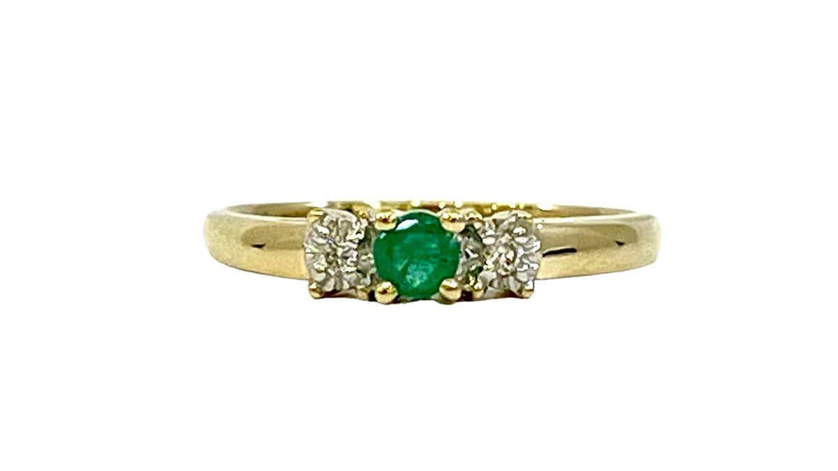 10K Yellow Gold Emerald and Diamond 3 Stone Ring - Size 6