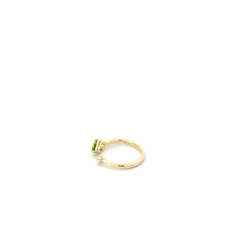 10K Yellow Gold Peridot and Maple Leaf Diamond Ring