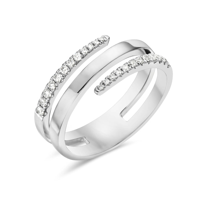 Anillo en espiral de diamantes de 0,22 quilates en oro blanco de 14 quilates