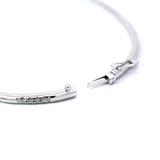 Brazalete de diamantes en oro blanco de 14 quilates