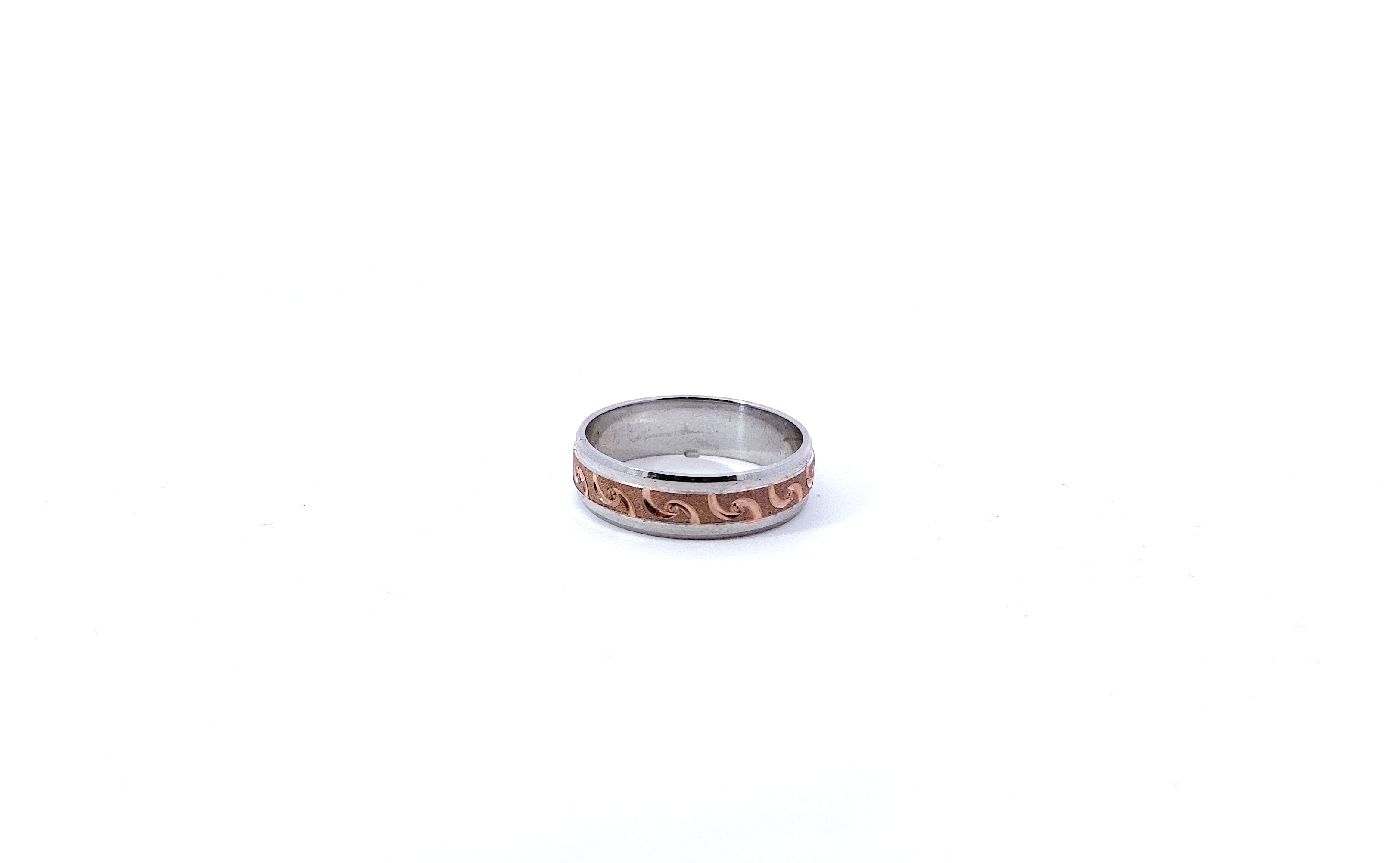 Tracking - 10K 2 Tone Wedding Band  Fancy Pattern 6mm - 4.5