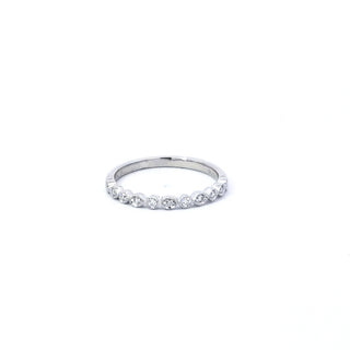 Banda milgrain de diamantes de oro blanco de 14 quilates de 0,09 quilates