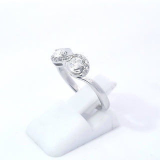 Anillo de diamantes de 0,40 quilates en oro blanco de 10 quilates