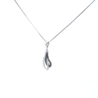 Colgante de diamantes de 0,25 quilates en oro blanco de 10 quilates, 18"