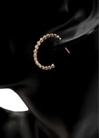 Aretes de diamantes de 0,35 quilates en oro amarillo de 14 quilates