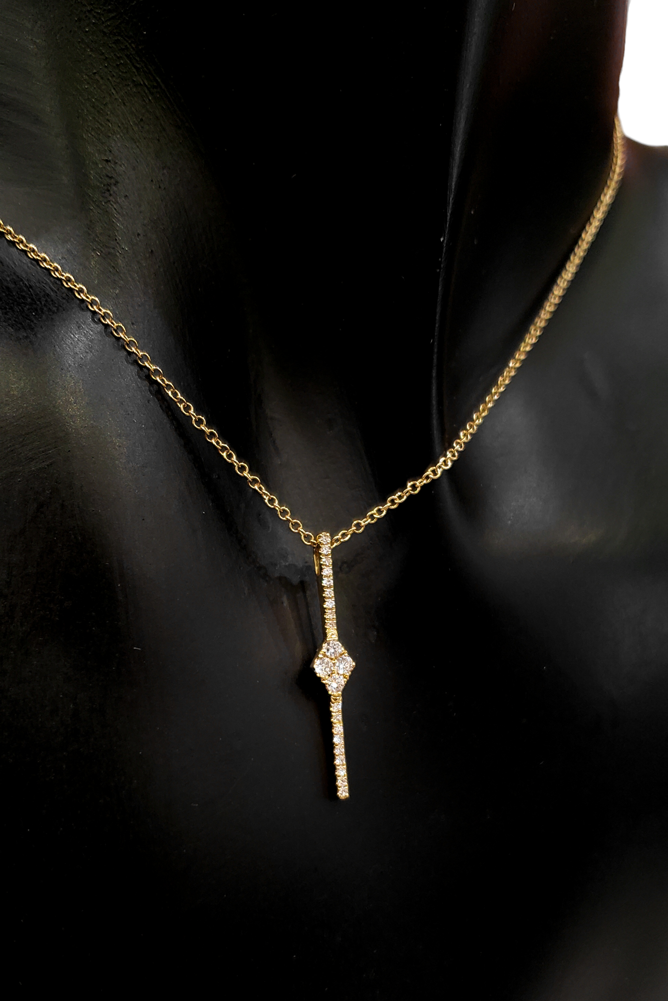 14K Yellow Gold 0.14 cttw Diamond Pendant