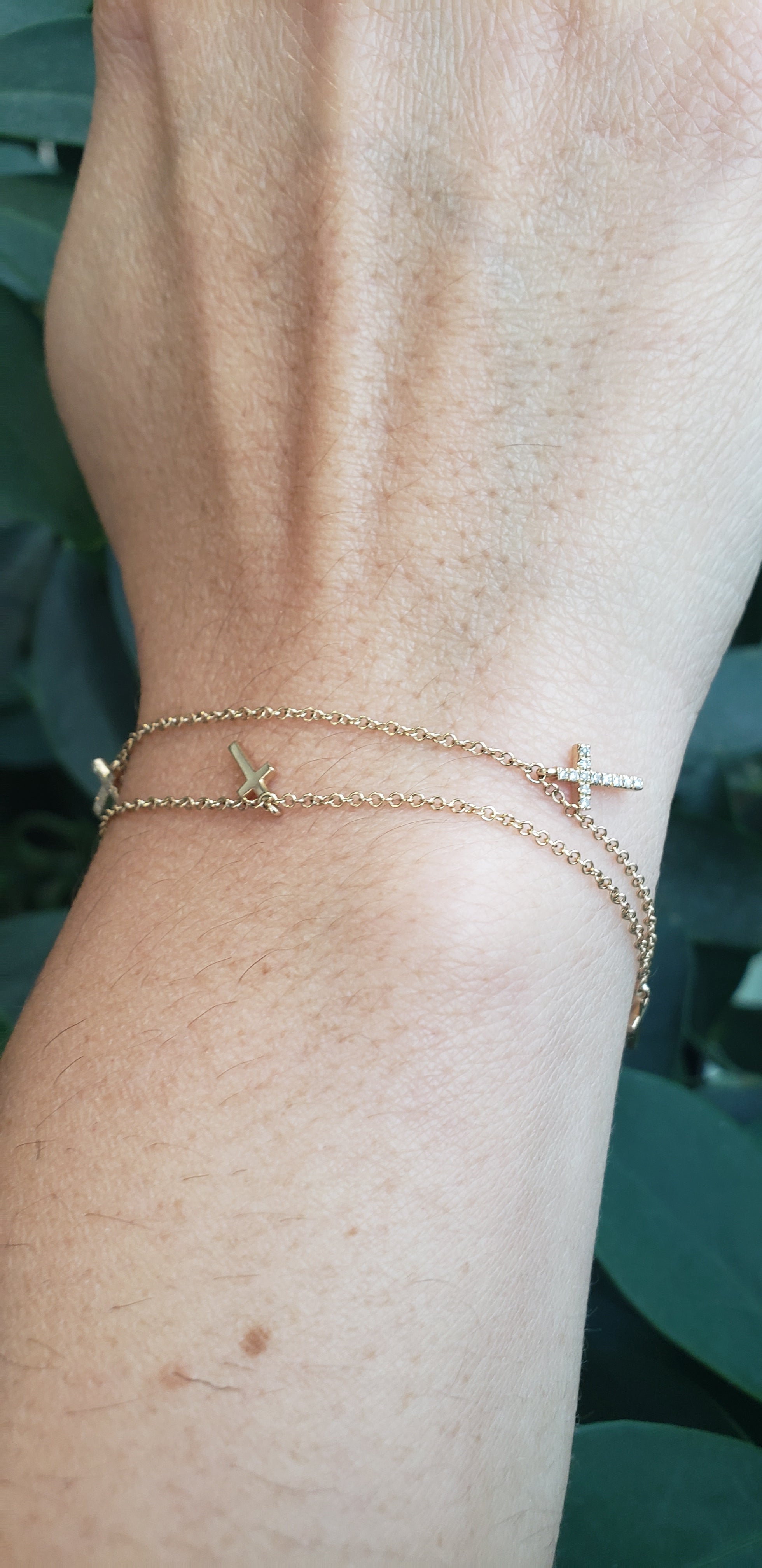 14K Yellow Gold 0.24 cttw Diamond Cross Bracelet