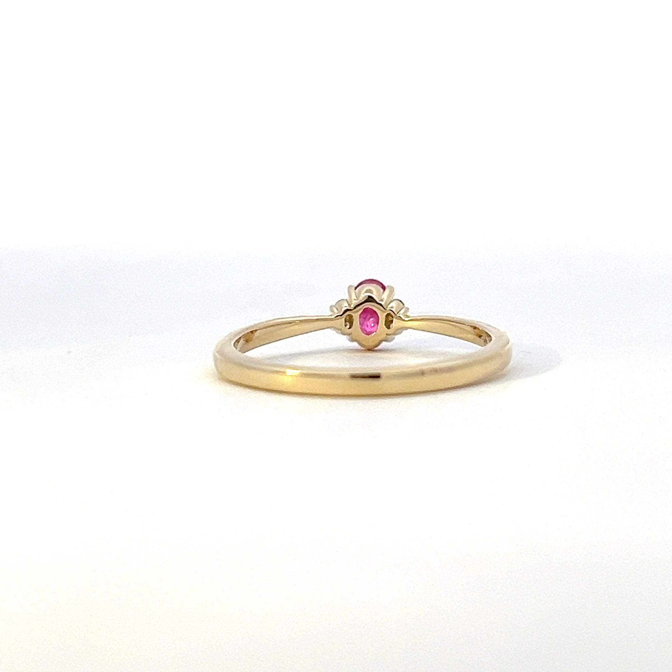 10K Yellow Gold Genuine Ruby & 0.03Cttw Diamond Ring - / 4.5