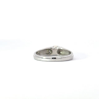 14K White Gold Diamond Ring