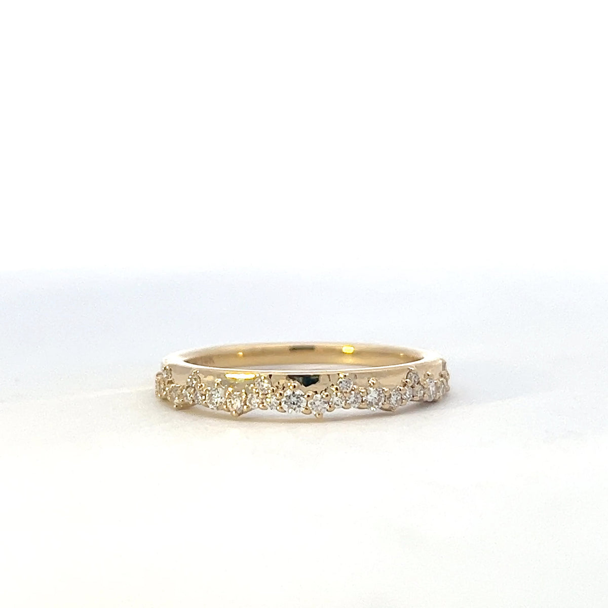 10K Yellow Gold 0.27cttw Diamond Wedding Band