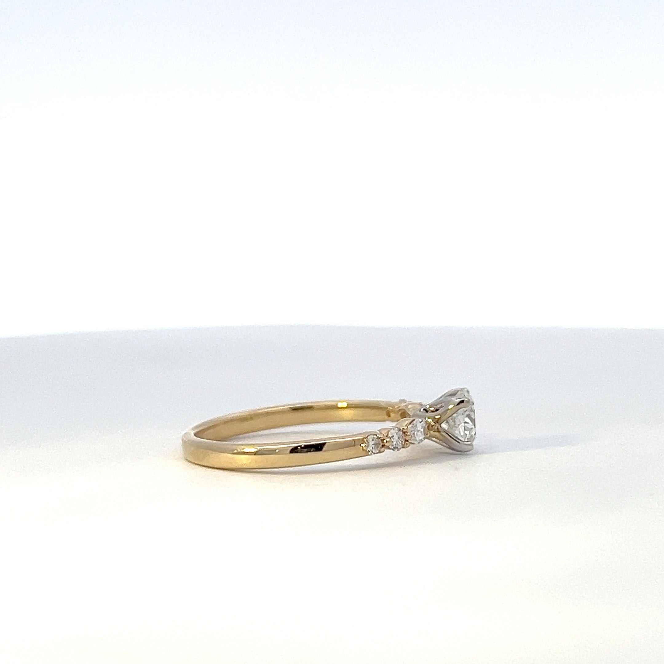 14K Yellow and White Gold 0.70ct Canadian Diamond Ring - 4