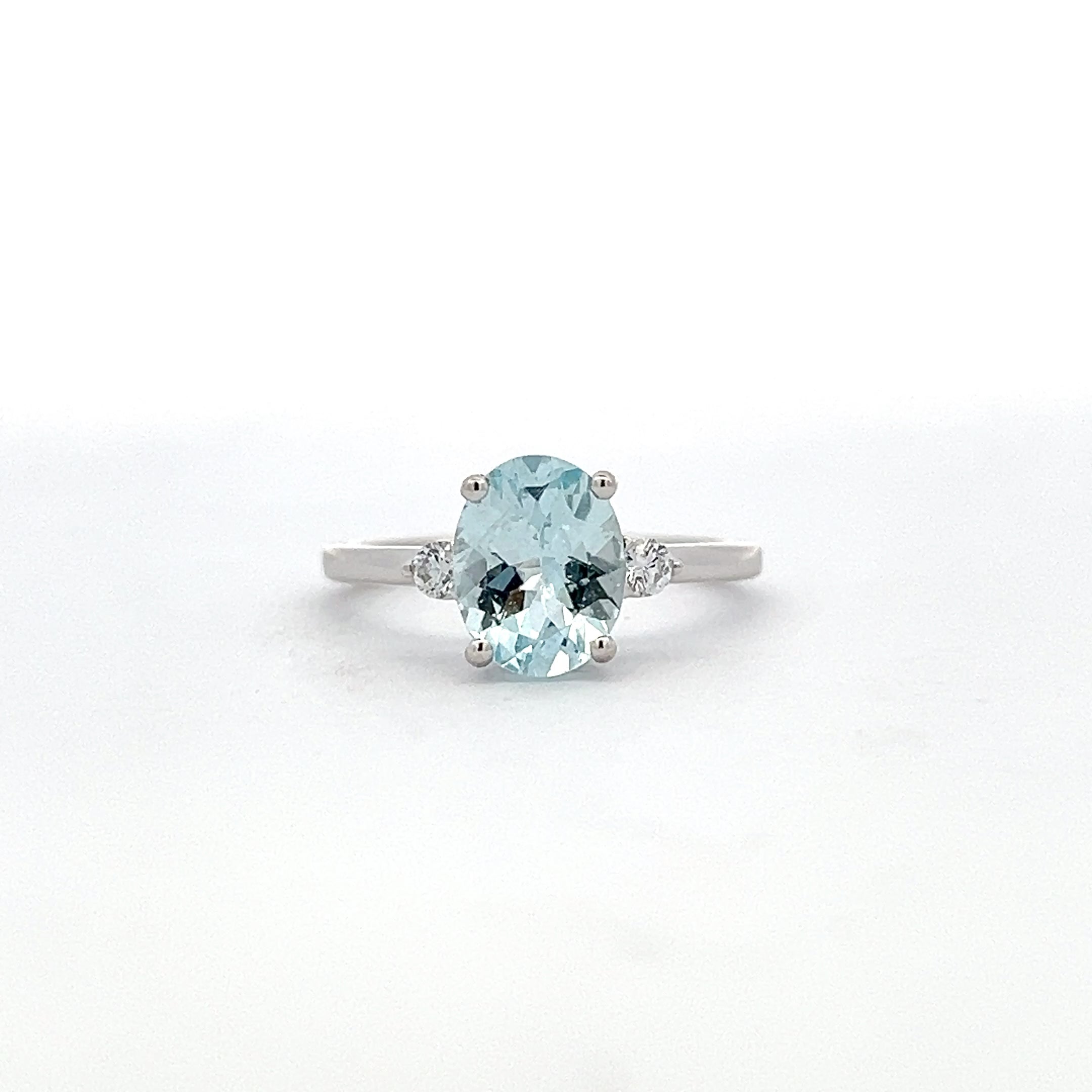 14K White Gold Aquamarine and 0.10cttw Canadian Diamond Ring - 4 / White gold