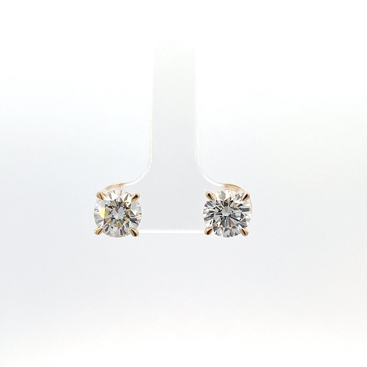 Aretes de oro amarillo de 14 quilates con diamantes cultivados en laboratorio de 1,05 quilates