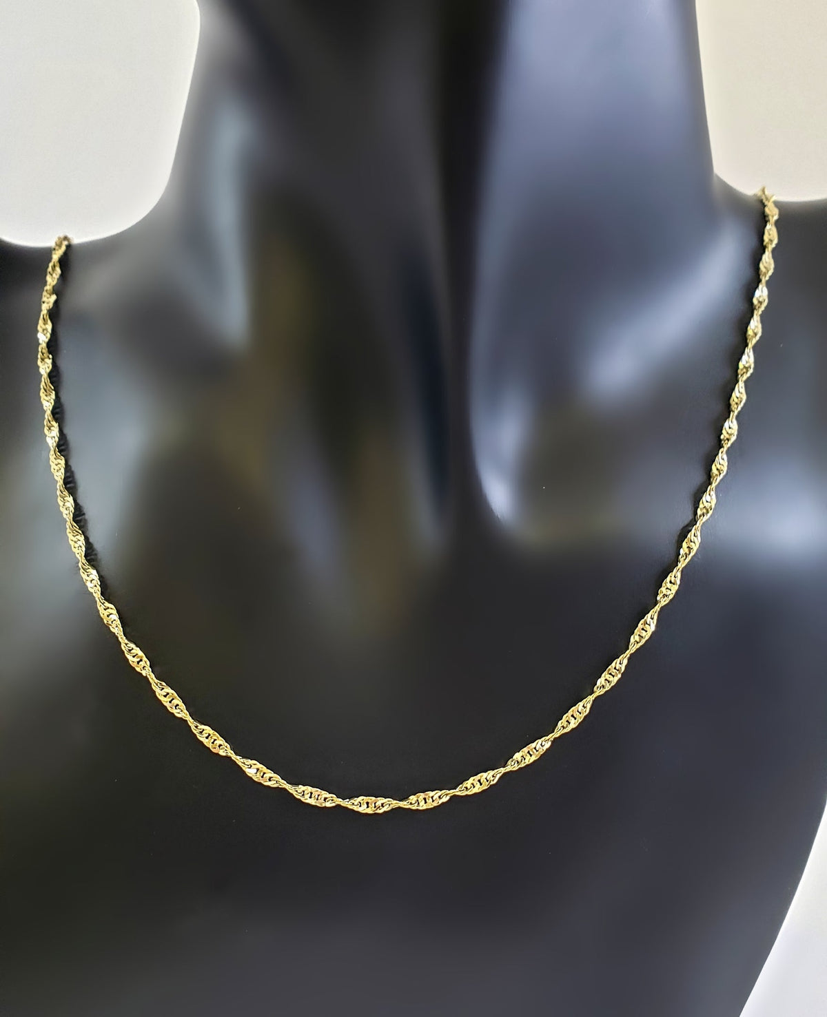 10K Yellow Gold 2.1mm Singapore Chain with Spring Clasp - 18 Inches