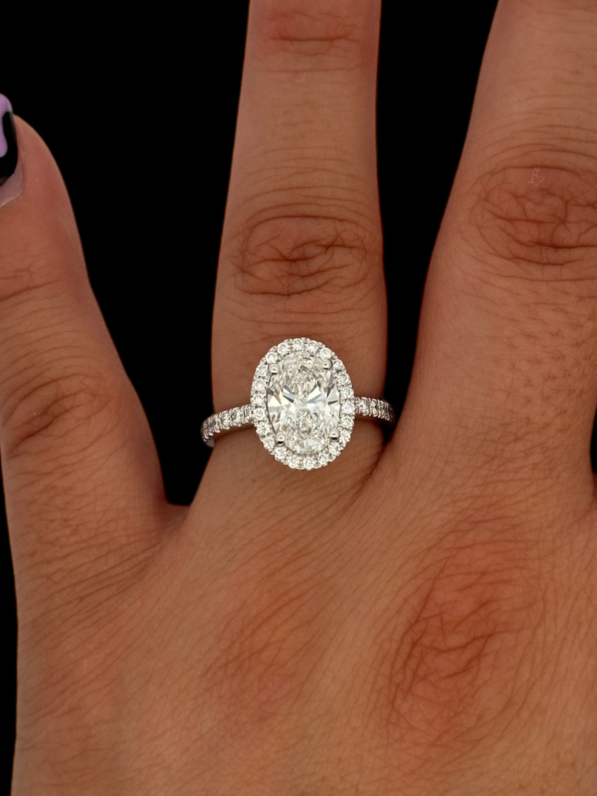 14K White Gold Lab Grown Oval Diamond Engagement Ring