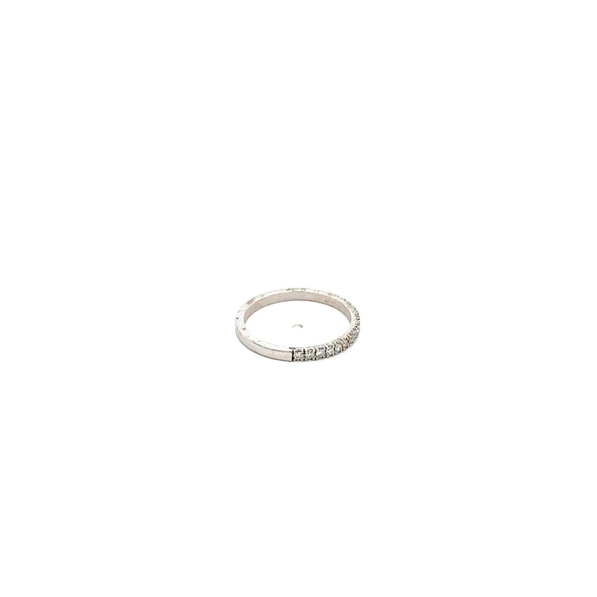 14K White Gold 0.20cttw Diamond Band, Size 6