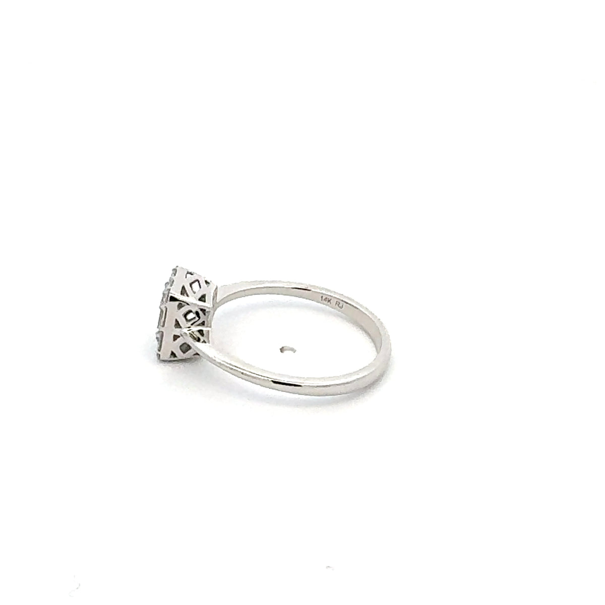14K White Gold 0.27 cttw White Diamond Ring