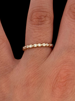 Anillo de oro blanco y amarillo de 10 quilates con diamantes de 0,04 quilates, doble círculo/eternidad/infinito, tamaño 6,5
