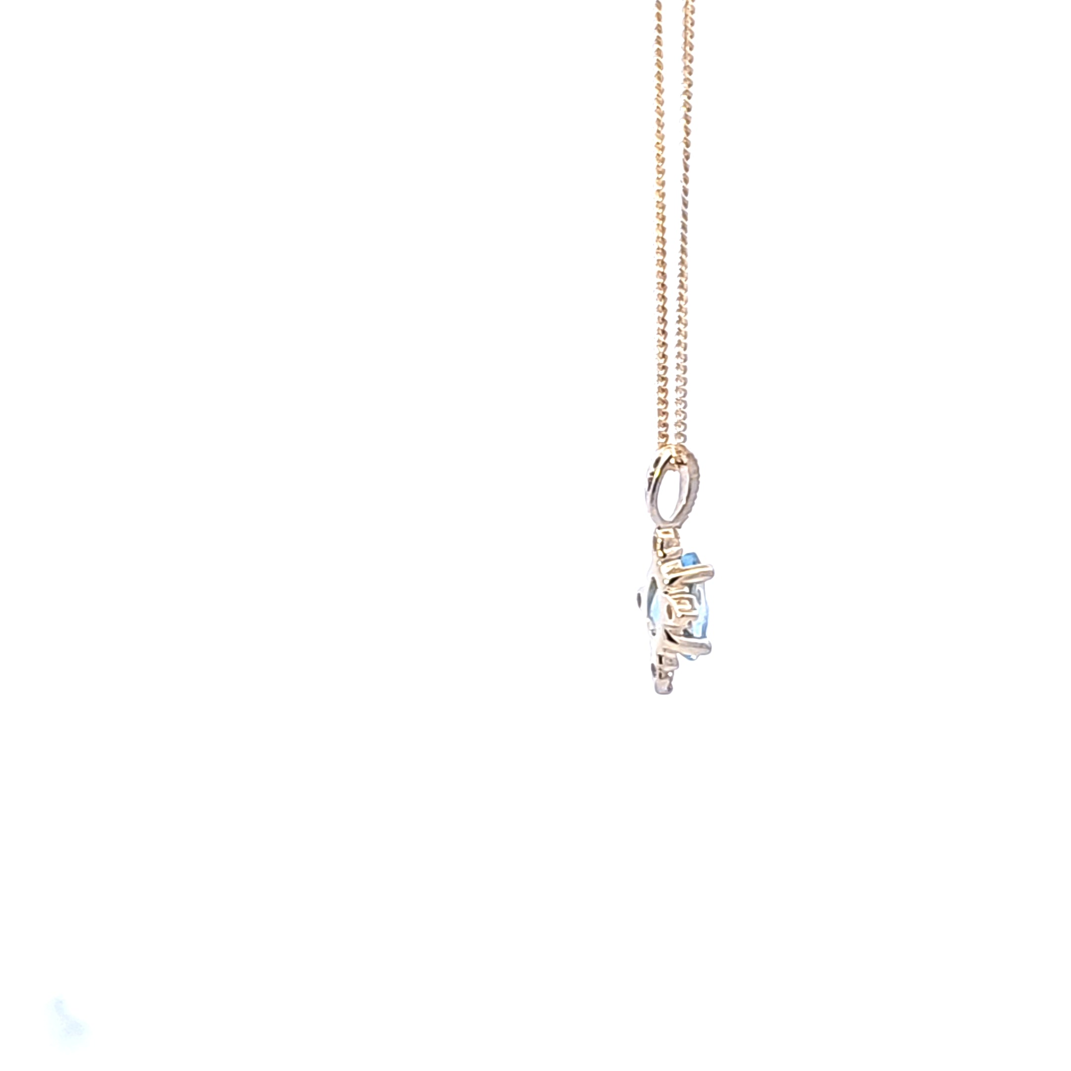 10K Yellow Gold Aquamarine and Diamond Necklace, 18"