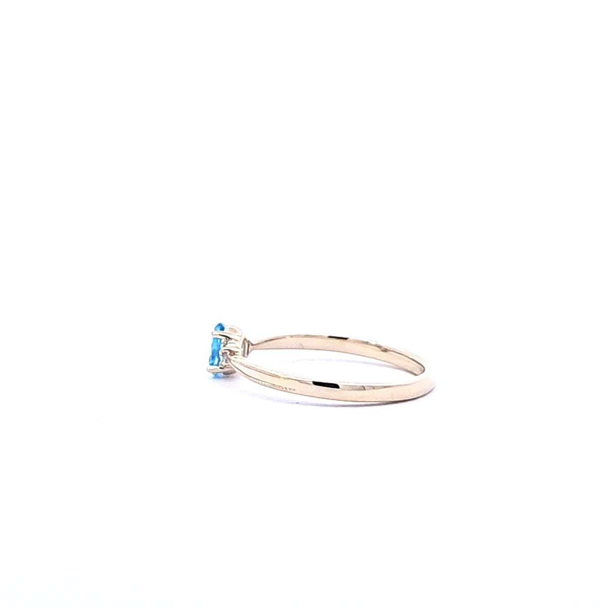 10K Yellow Gold 0.16cttw Blue Topaz and 0.03cttw Diamond Ring