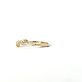 10K Yellow Gold 0.11 cttw Diamond Ring