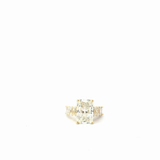 14K Gold 5.00ct Radiant Lab Grown Diamond Engagement Ring