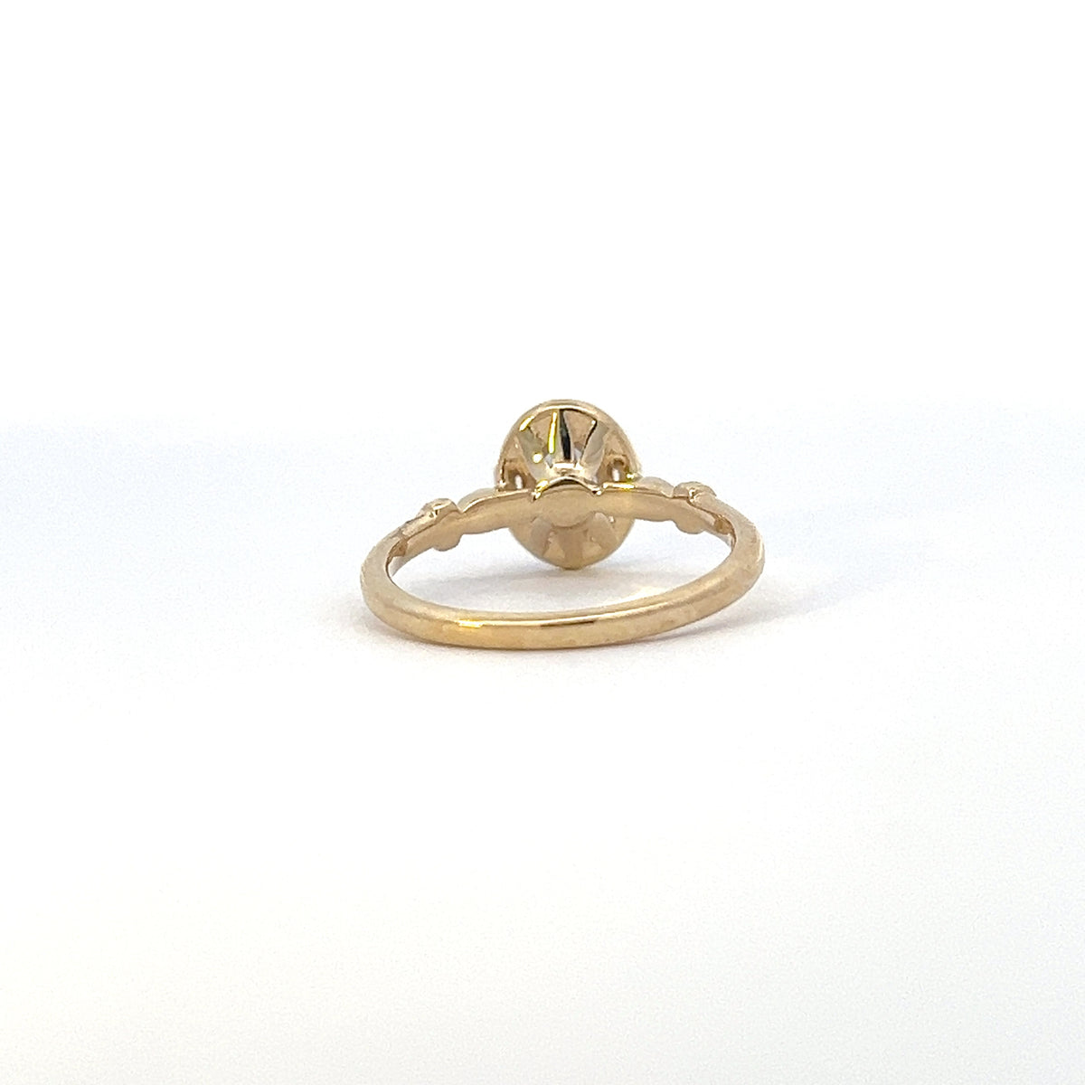 10K Yellow Gold Tanzanite , White sapphire and Diamond Ring