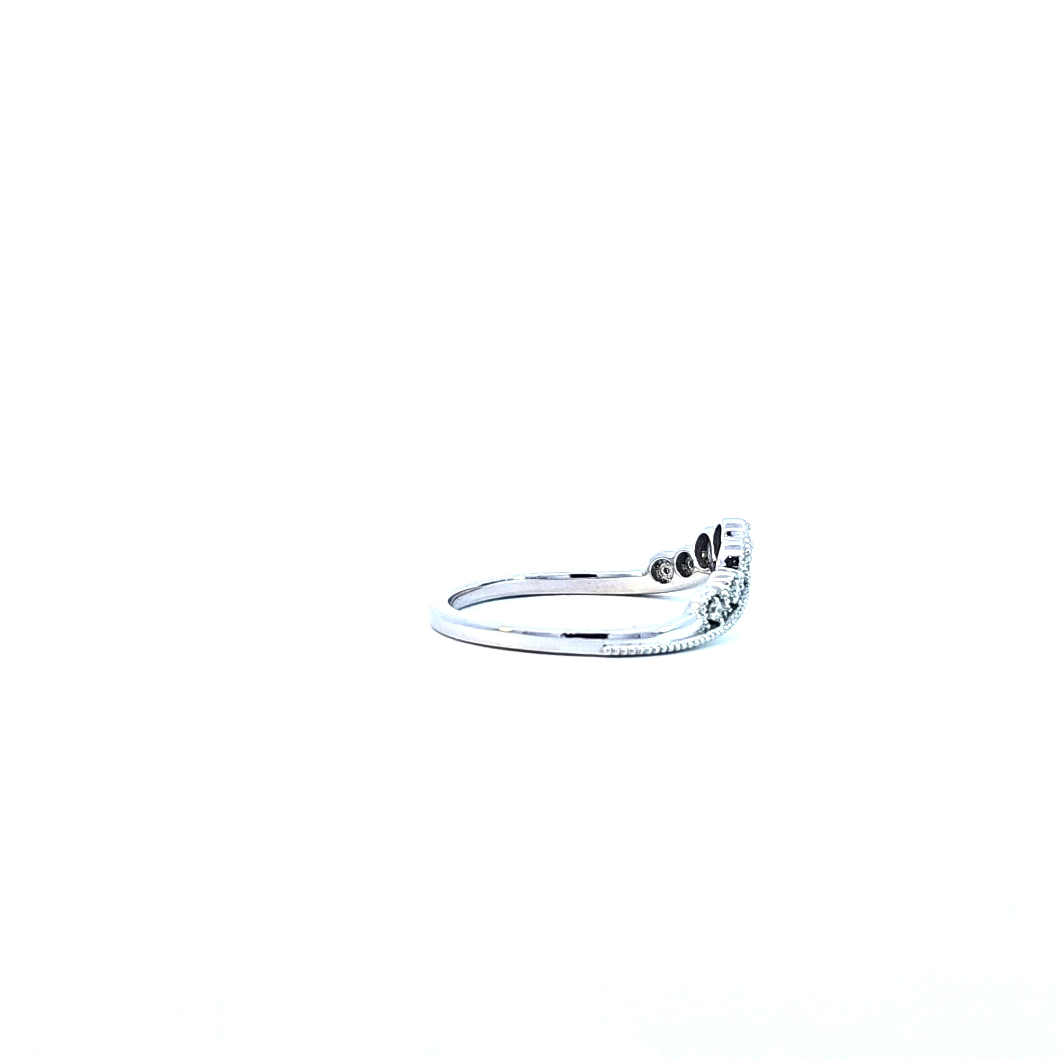 10K White Gold Diamond Wedding Ring - 4 /