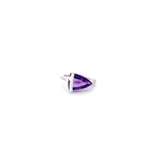10K White Gold Amethyst and Canadian Maple Leaf Diamond Ring