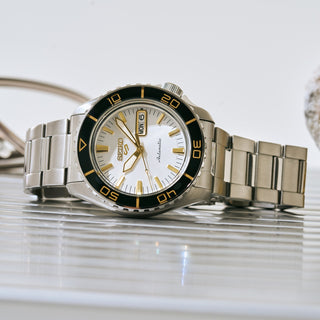 New Men's Seiko HDB004 5 Sports SKX series - Shipping Immediately
