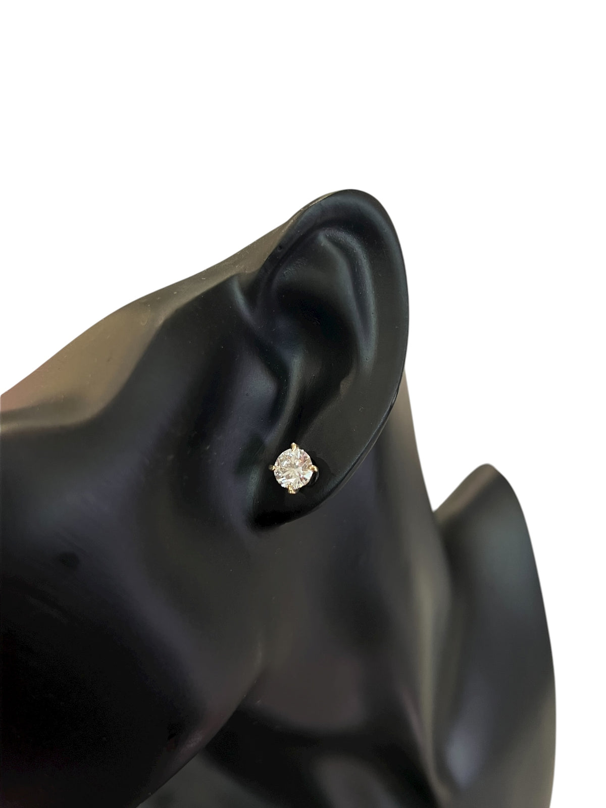 Aretes de oro amarillo de 14 quilates con diamantes cultivados en laboratorio de 1,05 quilates