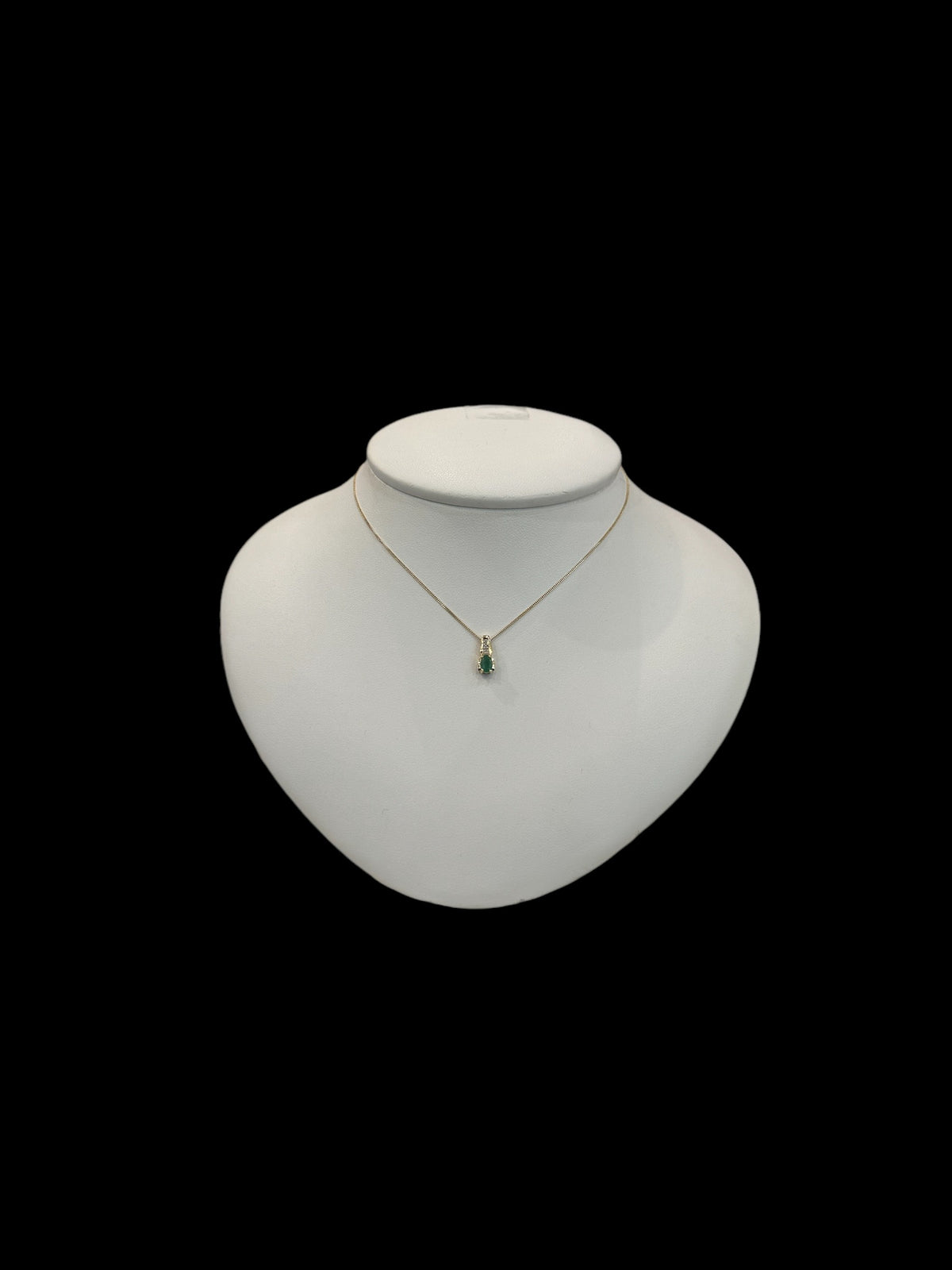 10K Yellow Gold Diamond and Emerald Pendant, 18&quot;