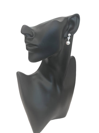 Aretes de oro blanco de 14 quilates con perlas cultivadas de 8 mm y diamantes de 0,66 quilates