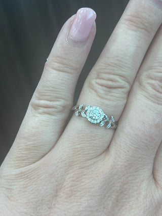 10K White Gold 0.25cttw Canadian Diamond Ring