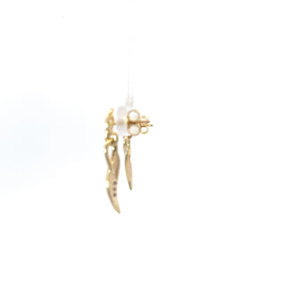 10K Yellow Gold 0.05cttw Diamond Dangle Earrings without stones