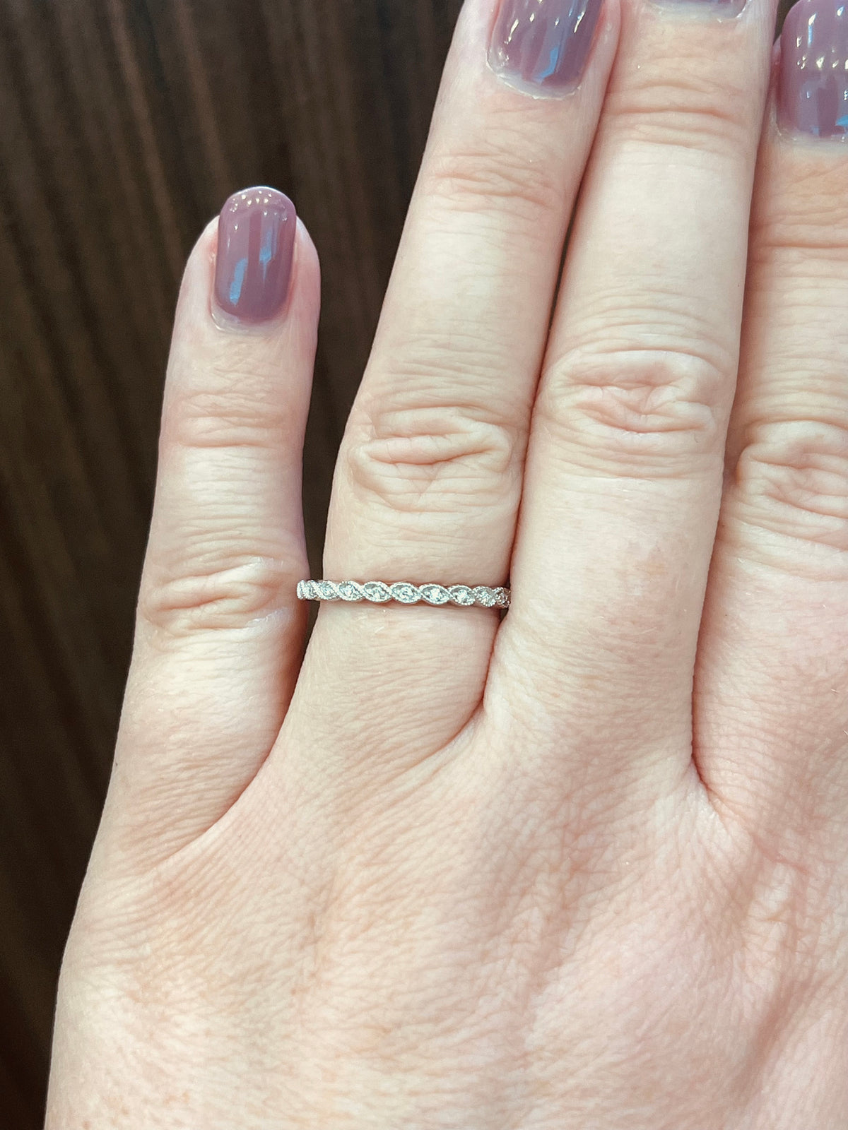 10K White Gold 0.07cttw Diamond Band