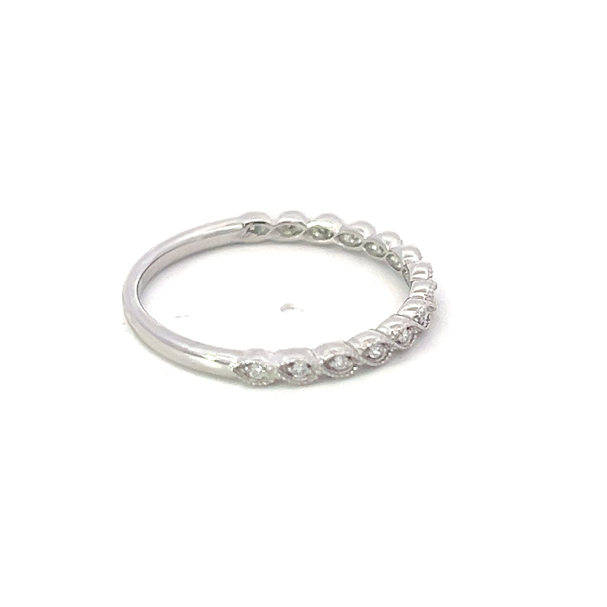 10K White Gold 0.07cttw Diamond Band