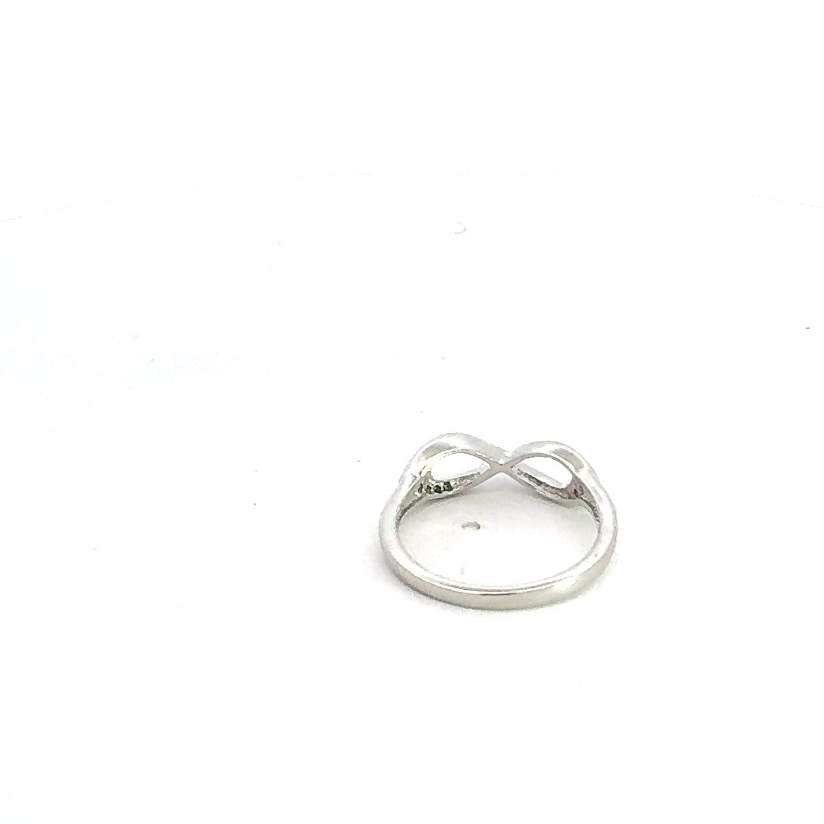 10K White Gold 0.06cttw Infinity Diamond Ring