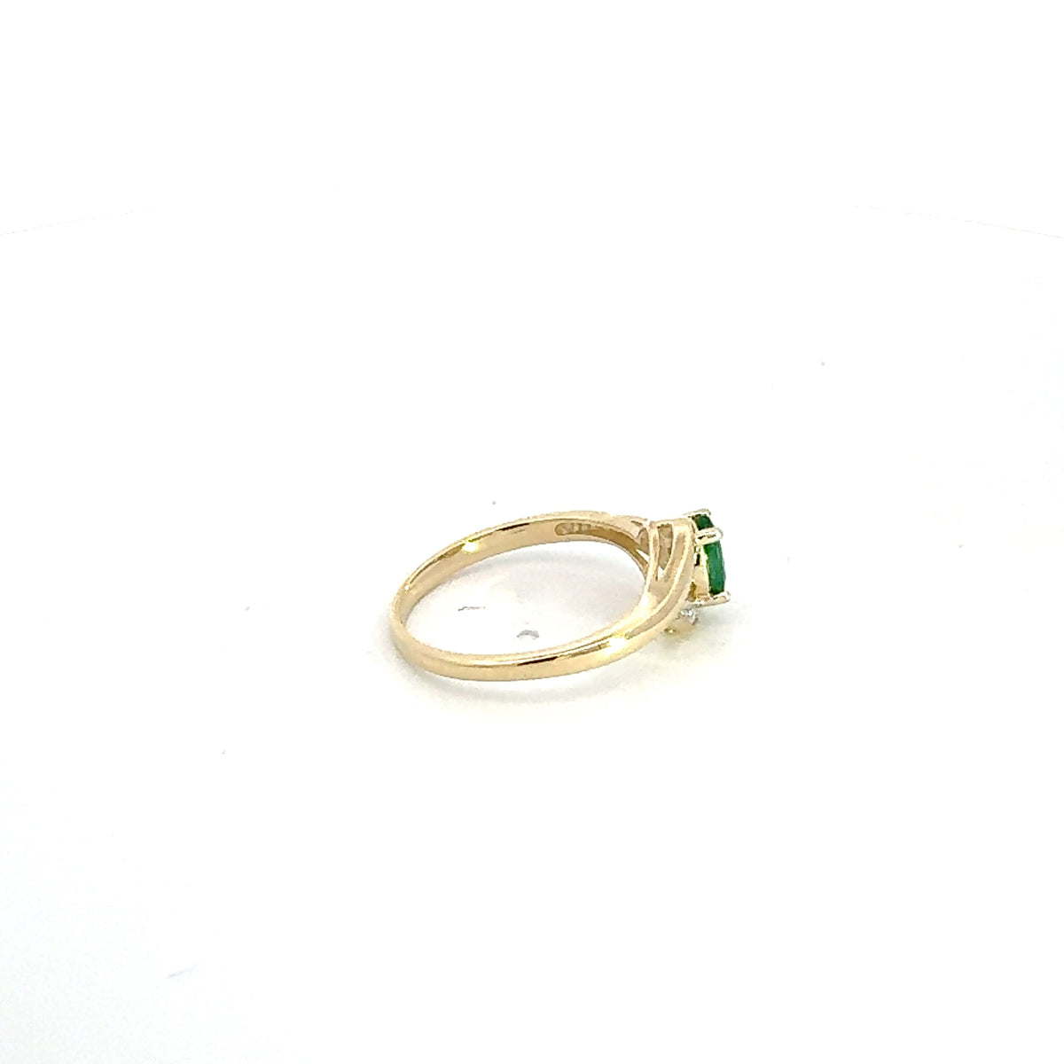 10K Yellow Gold Emerald &amp; Diamond Ring