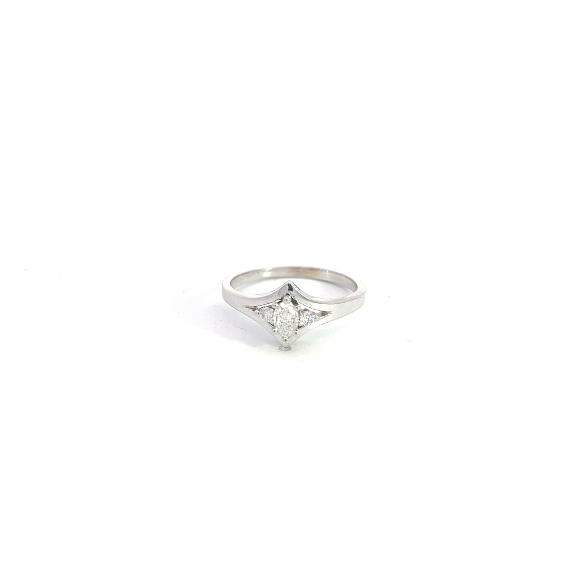 14K White Gold 0.25cttw Diamond Ring