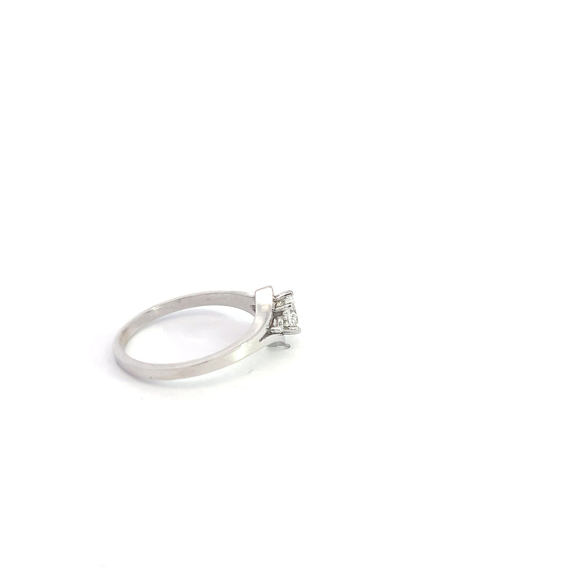 14K White Gold 0.25cttw Diamond Ring