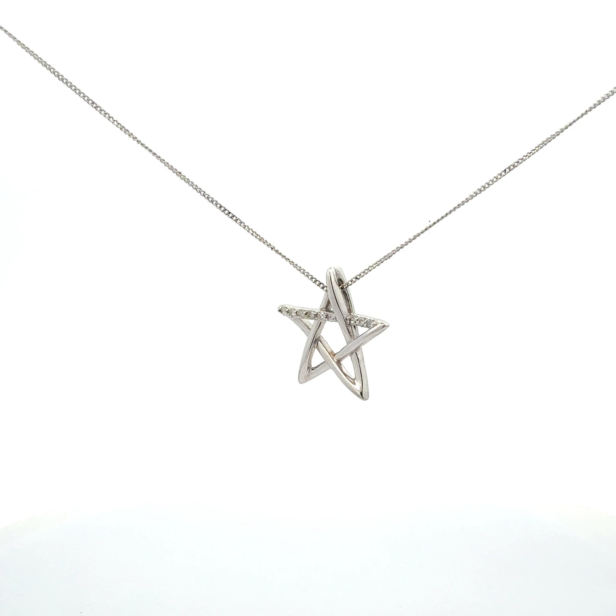 10k White Gold 0.081cttw Diamond Star Necklace