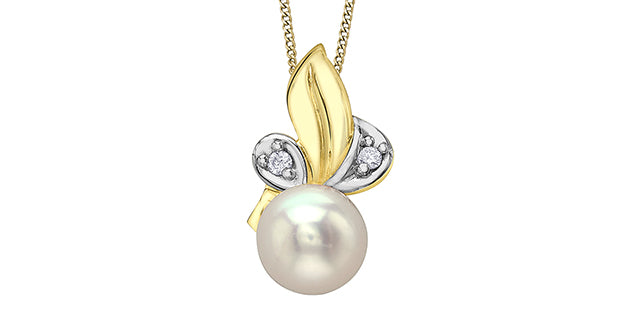 10K Yellow Gold Cultured Pearl and Diamond Pendant - 18&quot;