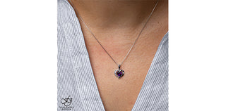 Colgante de diamantes y amatista en oro blanco de 10 quilates - 18"