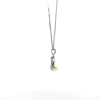 Sterling Silver Pearl and Diamond Necklace 18"