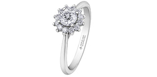 Anillo de compromiso con halo de diamantes canadienses de 0,58 quilates en oro blanco de 18 quilates y paladio
